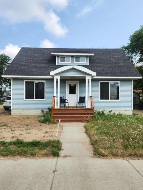 219 Main Street NE