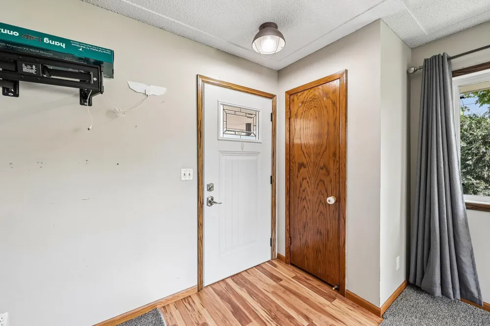 5563 Main Avenue NE Albertville, MN 55301