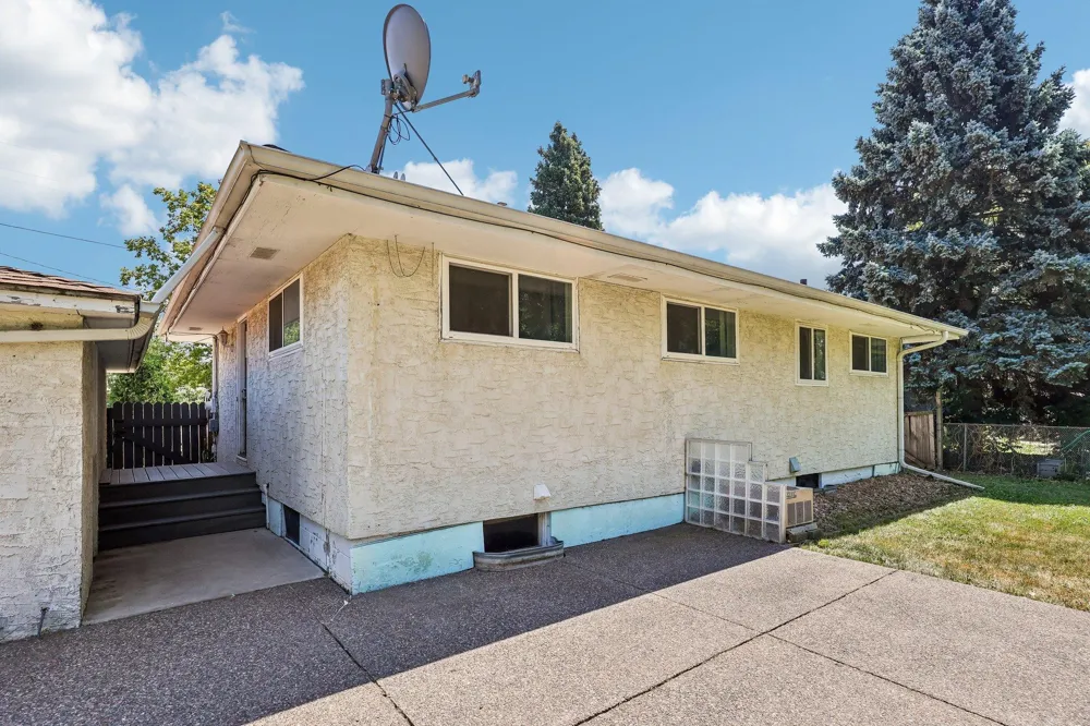 5563 Main Avenue NE Albertville, MN 55301