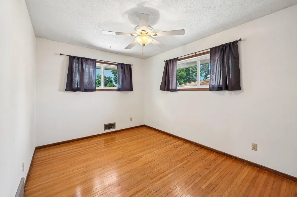 5563 Main Avenue NE Albertville, MN 55301