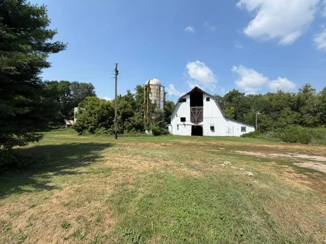 40328 Long Lake Road Richville, MN 56576