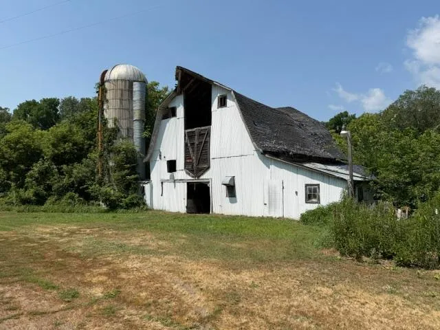 40328 Long Lake Road Richville, MN 56576
