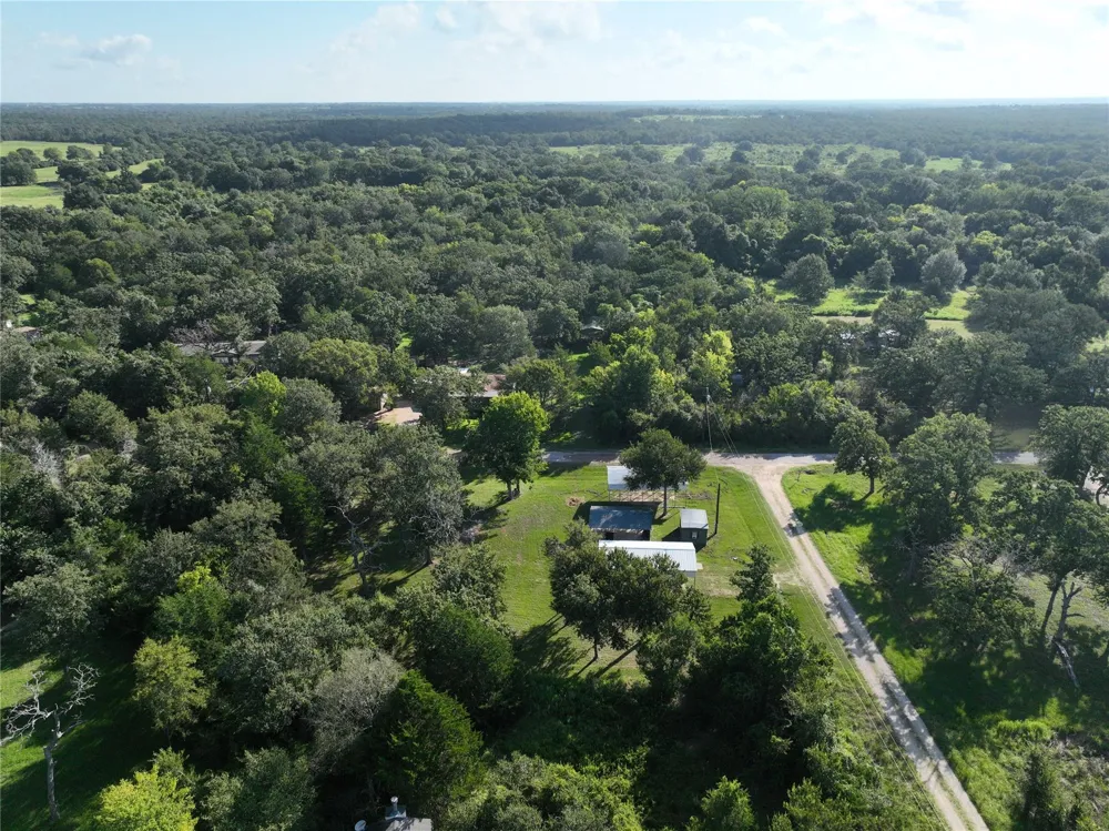 1425 Big Berry Road Somerville, TX 77879