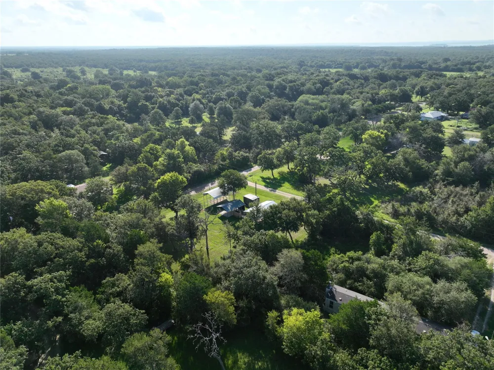 1425 Big Berry Road Somerville, TX 77879