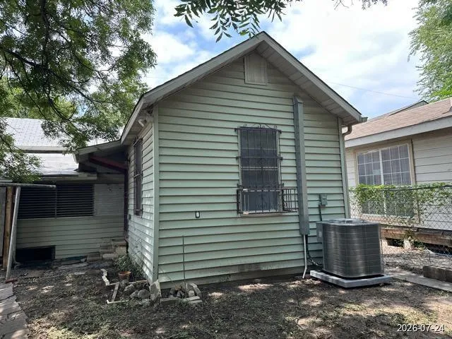 118 Cant Stop San Antonio, TX 78202