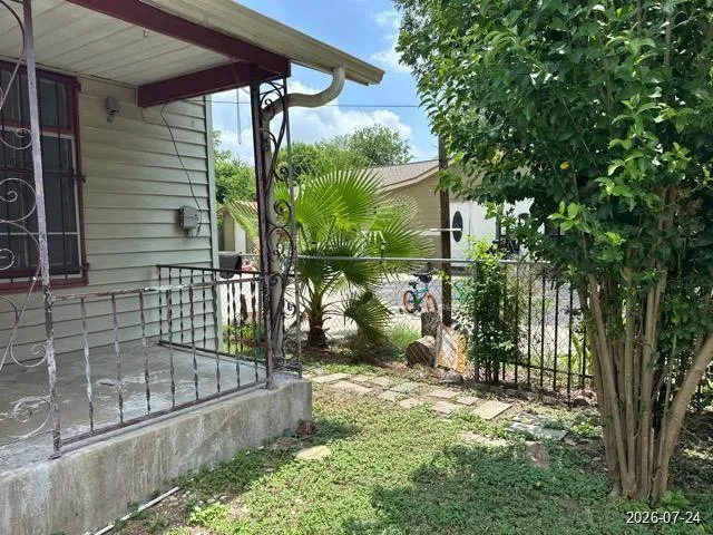 118 Cant Stop San Antonio, TX 78202