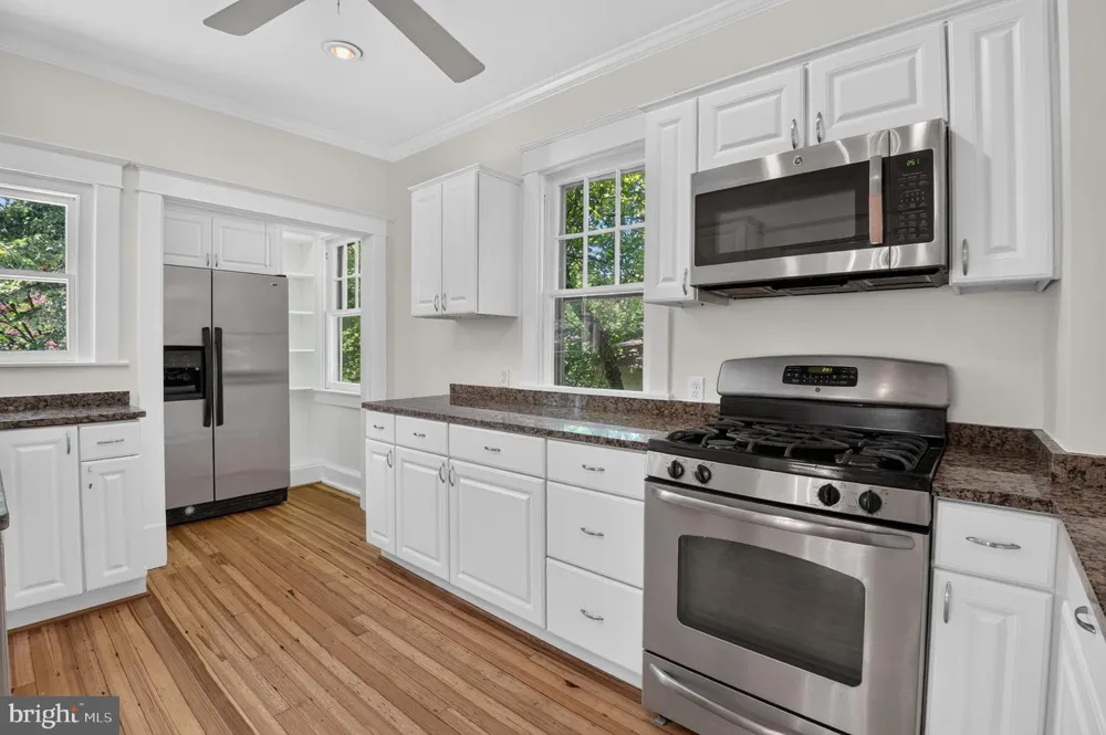 6414 BROOKES LANE Bethesda, MD 20816