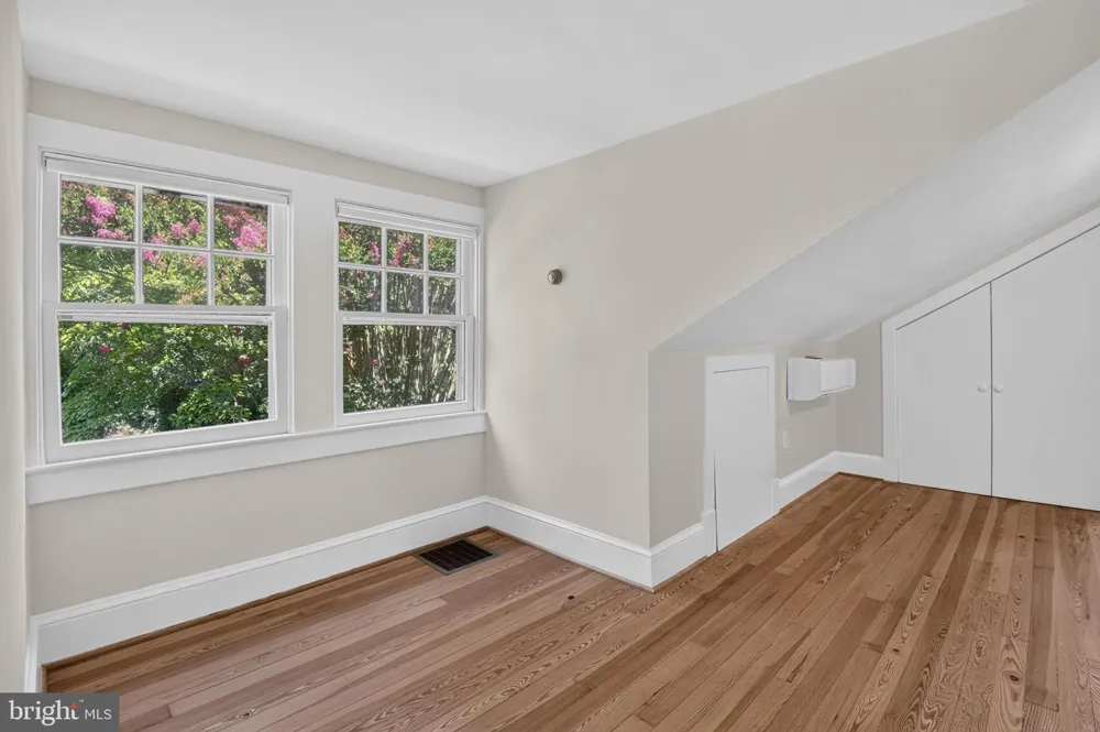 6414 BROOKES LANE Bethesda, MD 20816
