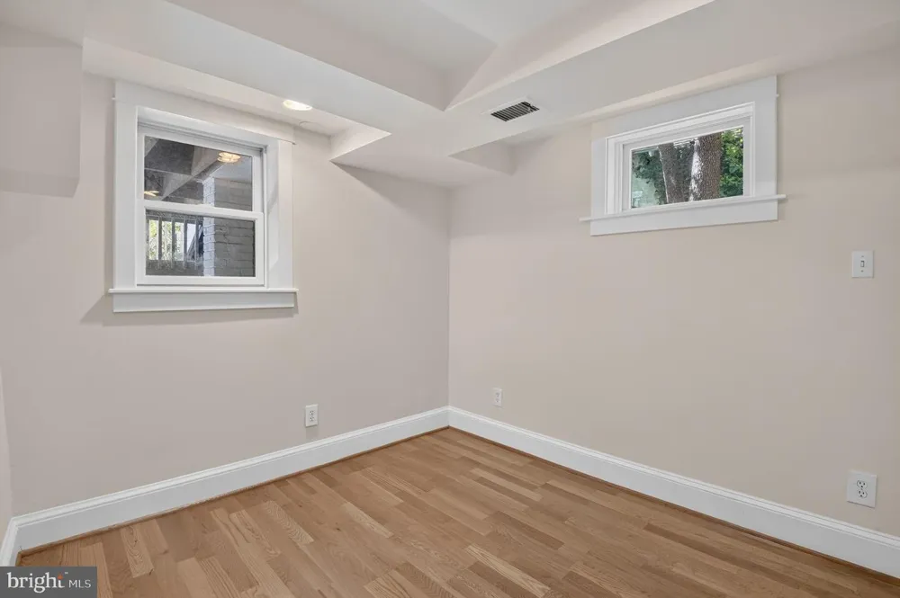 6414 BROOKES LANE Bethesda, MD 20816