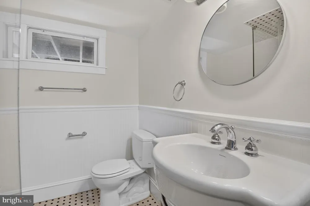 6414 BROOKES LANE Bethesda, MD 20816