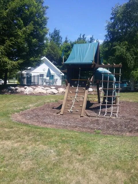 Opal Ridge Drive #64 Onekama, MI 49675