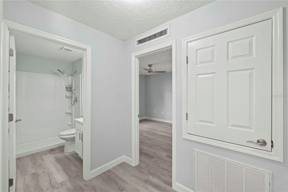 941 JAYHIL DRIVE Minneola, FL 34715