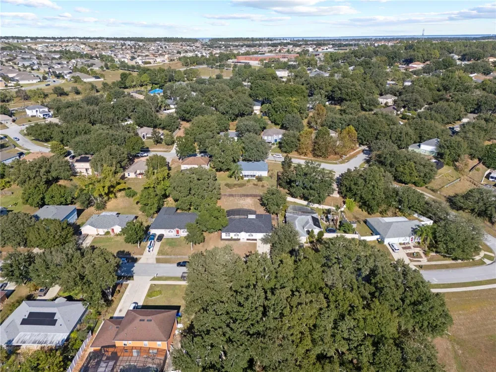 941 JAYHIL DRIVE Minneola, FL 34715