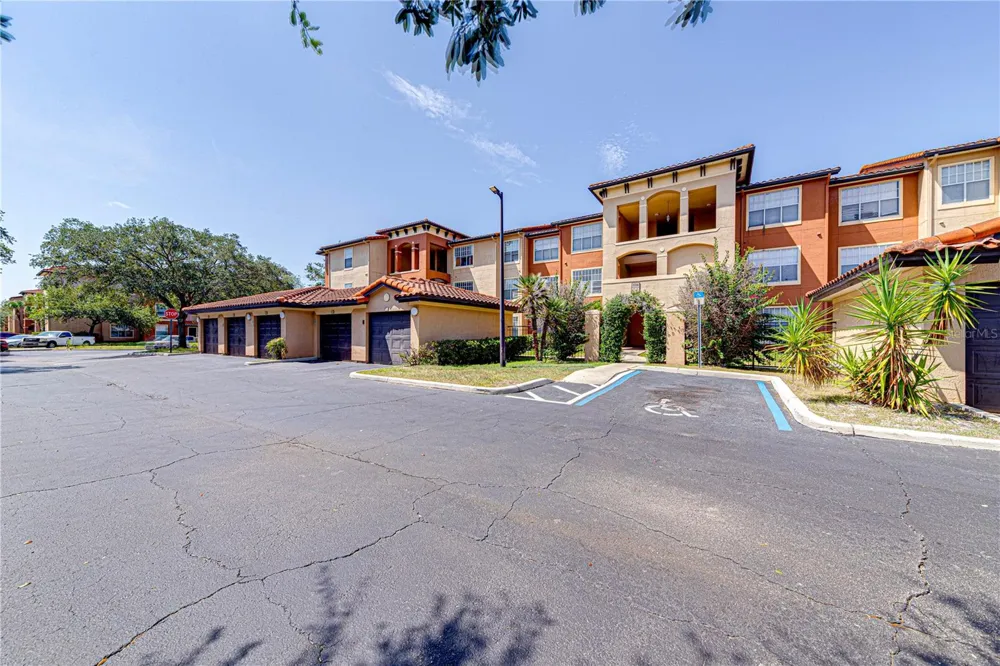 5500 METROWEST BOULEVARD #14-203 Orlando, FL 32811