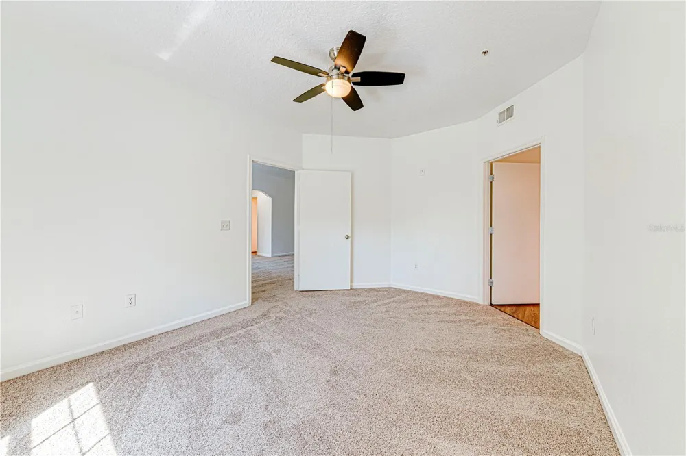 5500 METROWEST BOULEVARD #14-203 Orlando, FL 32811