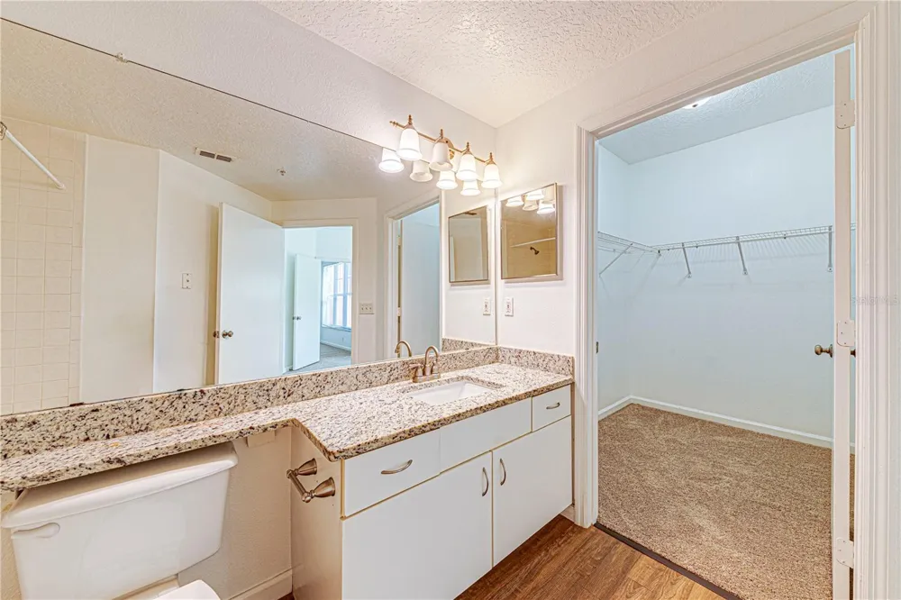 5500 METROWEST BOULEVARD #14-203 Orlando, FL 32811