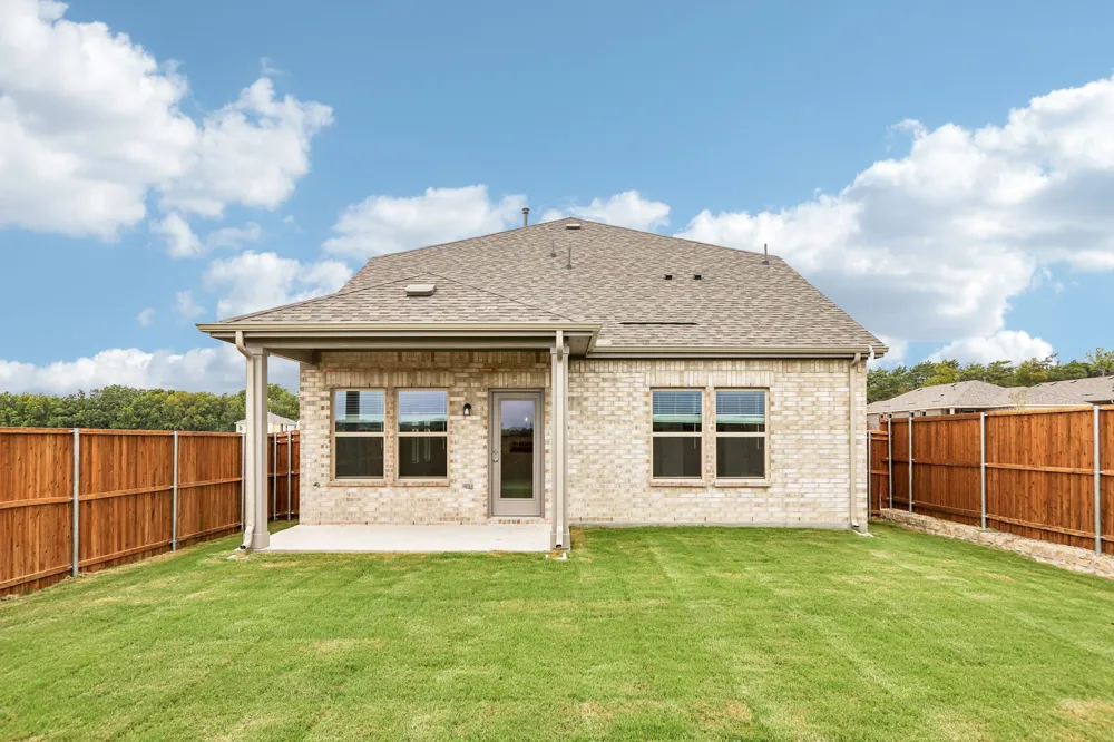 1295 Wild Cherry Way Van Alstyne, TX 75495