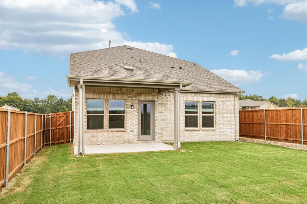 1295 Wild Cherry Way Van Alstyne, TX 75495