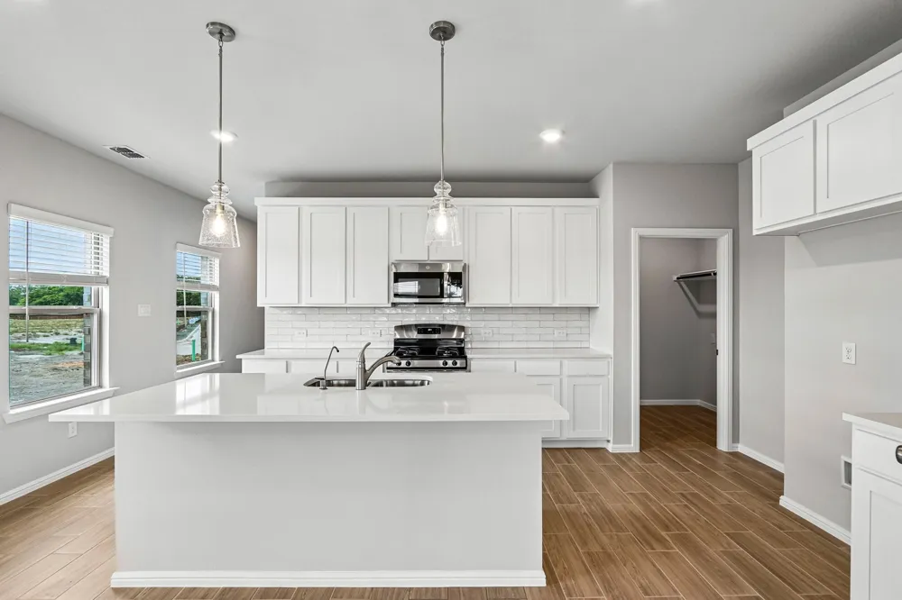 1295 Wild Cherry Way Van Alstyne, TX 75495