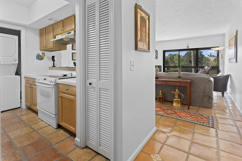 13334 Polo Club Road #317 Wellington, FL 33414