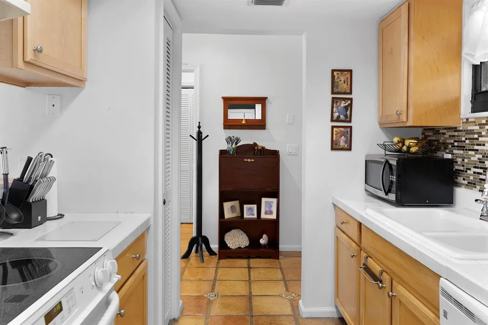 13334 Polo Club Road #317 Wellington, FL 33414