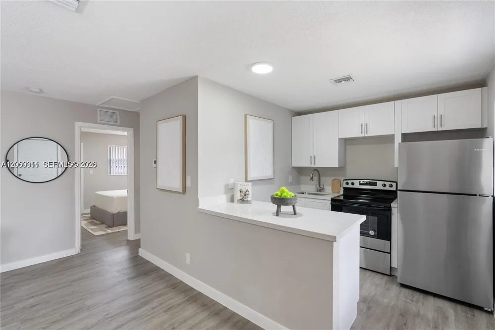 312 SW 14th St #3 Fort Lauderdale, FL 33315