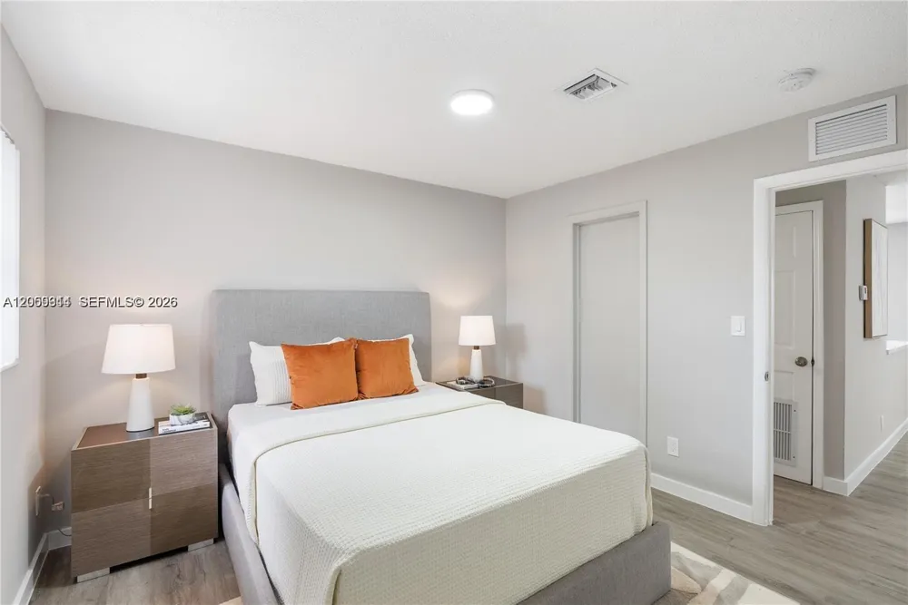 312 SW 14th St #3 Fort Lauderdale, FL 33315