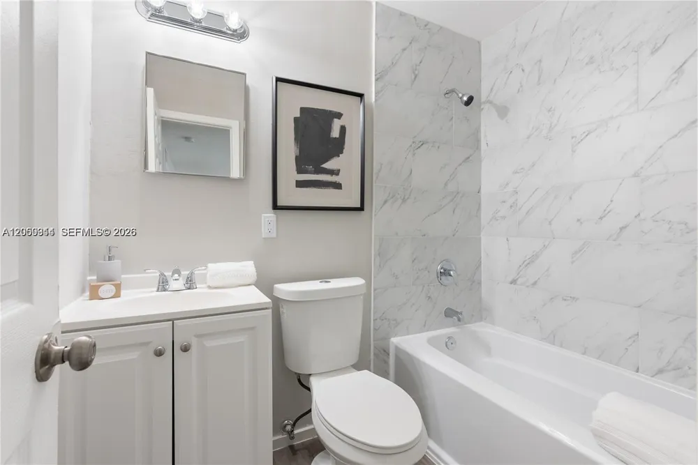312 SW 14th St #3 Fort Lauderdale, FL 33315