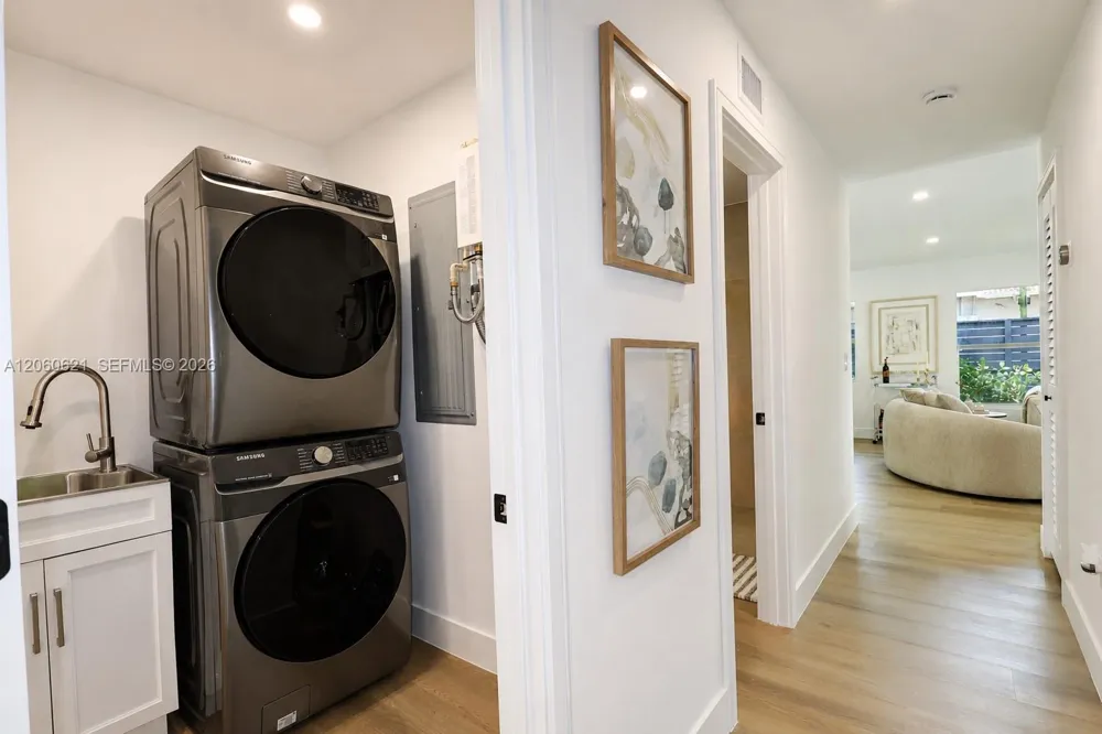 2416 NE 19th Ter Wilton Manors, FL 33305