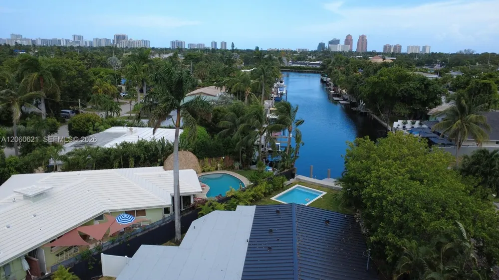 2416 NE 19th Ter Wilton Manors, FL 33305