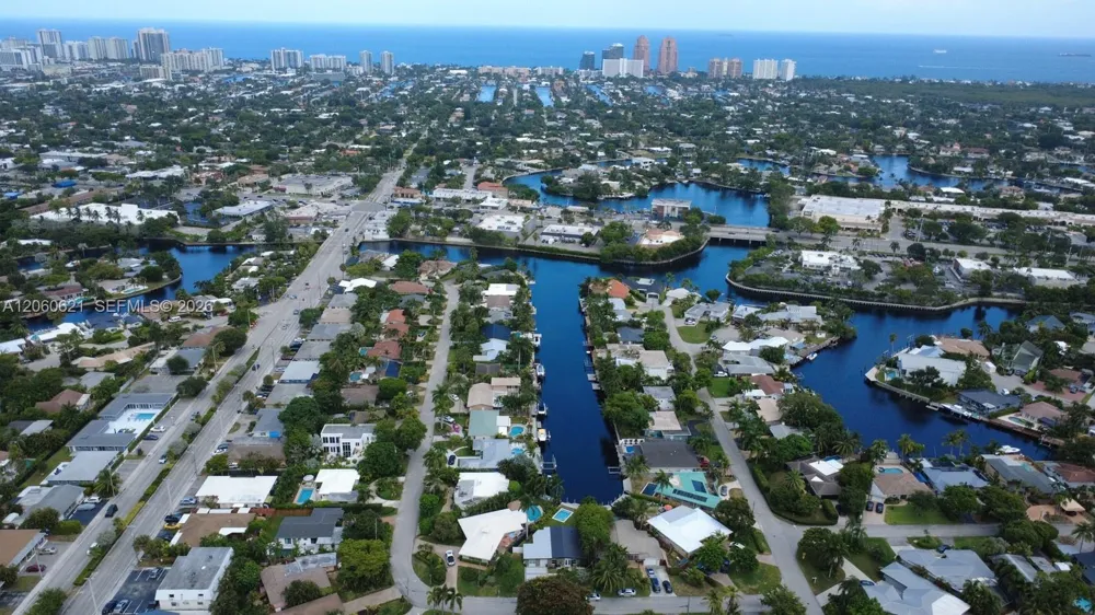2416 NE 19th Ter Wilton Manors, FL 33305