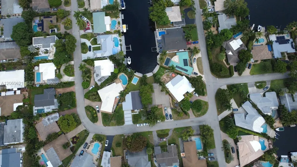 2416 NE 19th Ter Wilton Manors, FL 33305