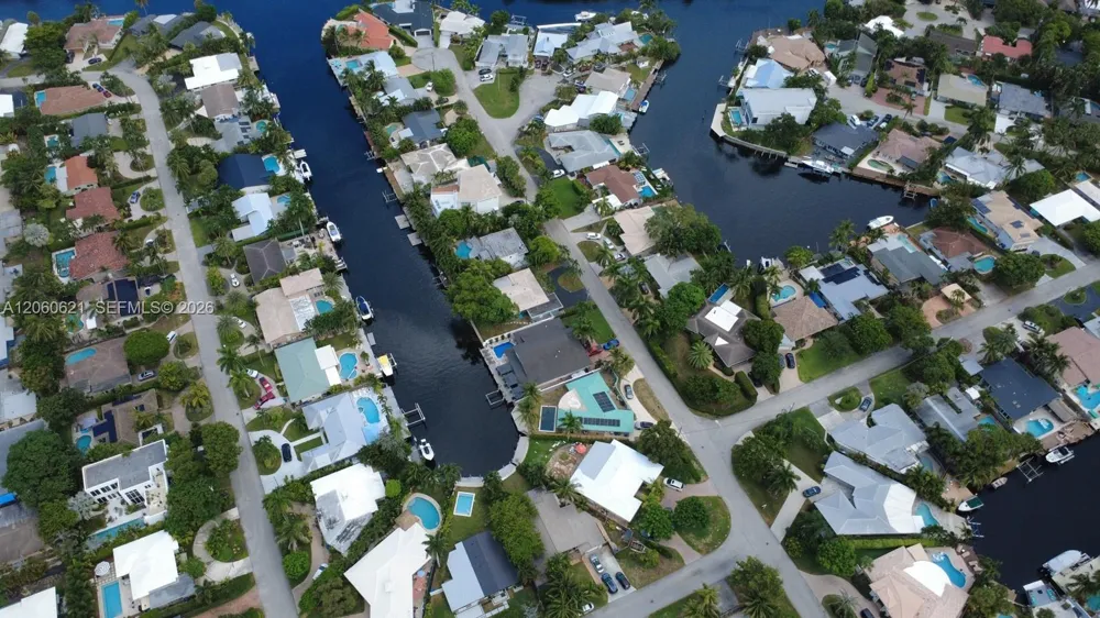 2416 NE 19th Ter Wilton Manors, FL 33305