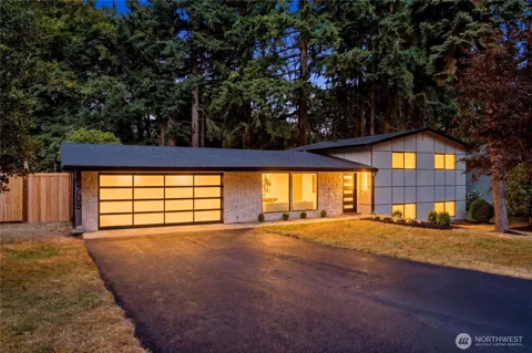 15709 76th Pl NE