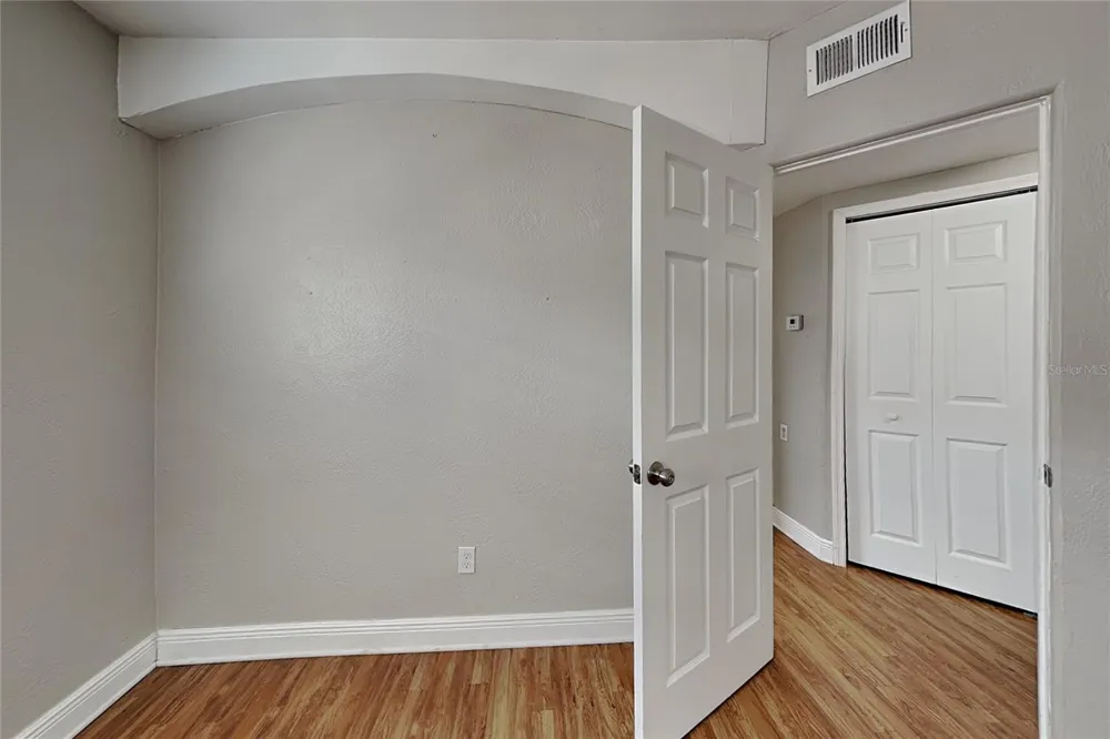 313 S LAWSONA BOULEVARD Orlando, FL 32801