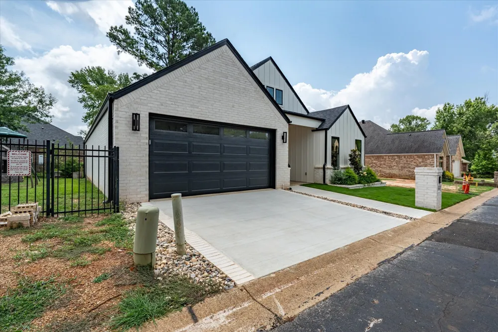 7146 Holly Square Court Tyler, TX 75703