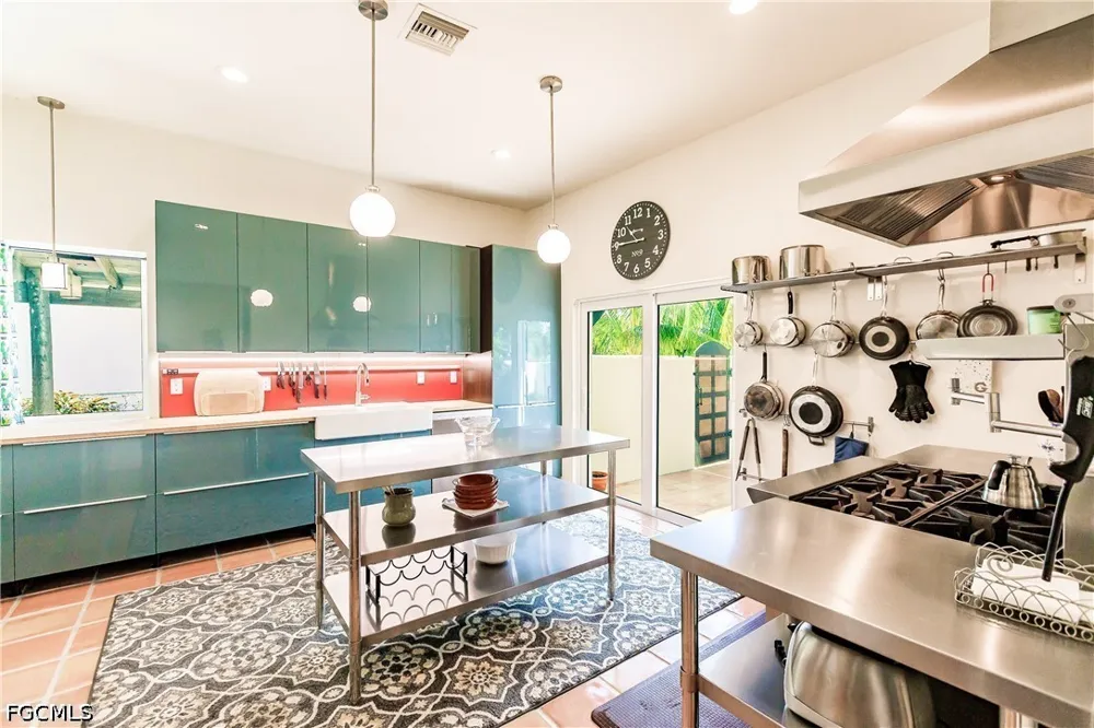 Caloosa Drive Fort Myers, FL 33901