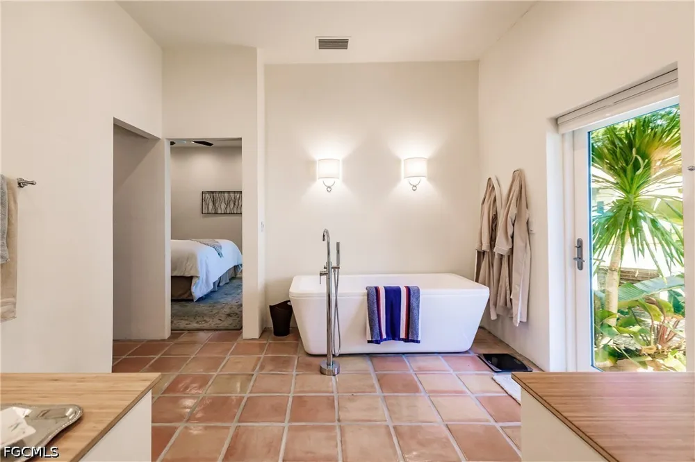 Caloosa Drive Fort Myers, FL 33901