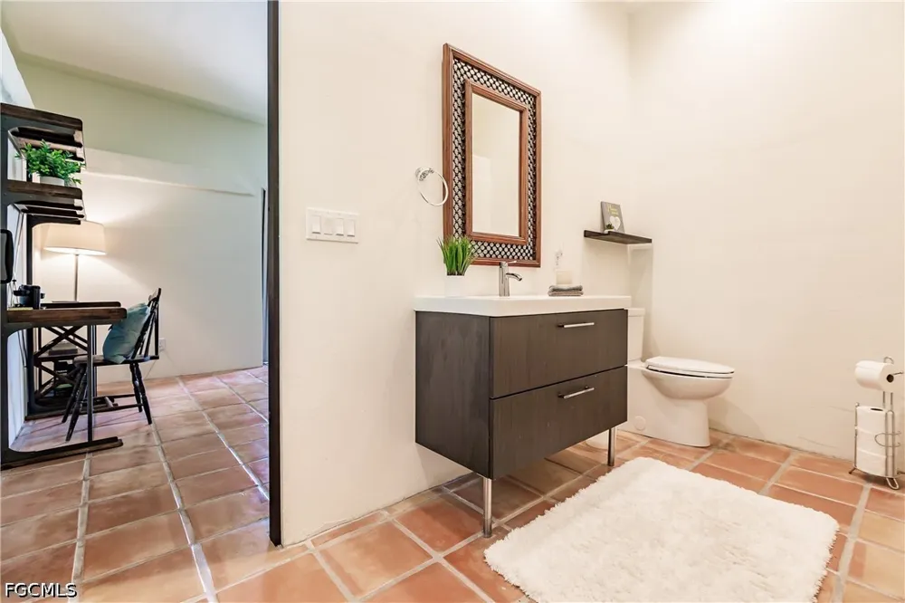 Caloosa Drive Fort Myers, FL 33901