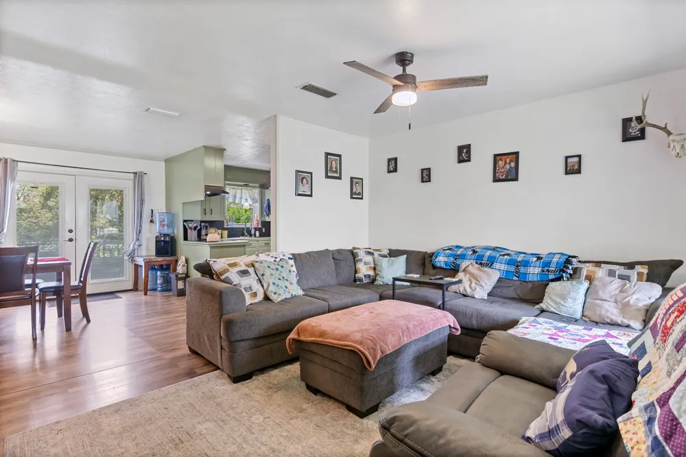 3259 Fm 557 Pittsburg, TX 75686