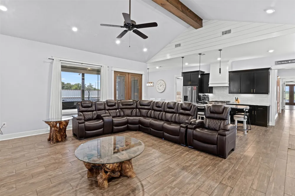 1218 VZ County Road 4133 Canton, TX 75103