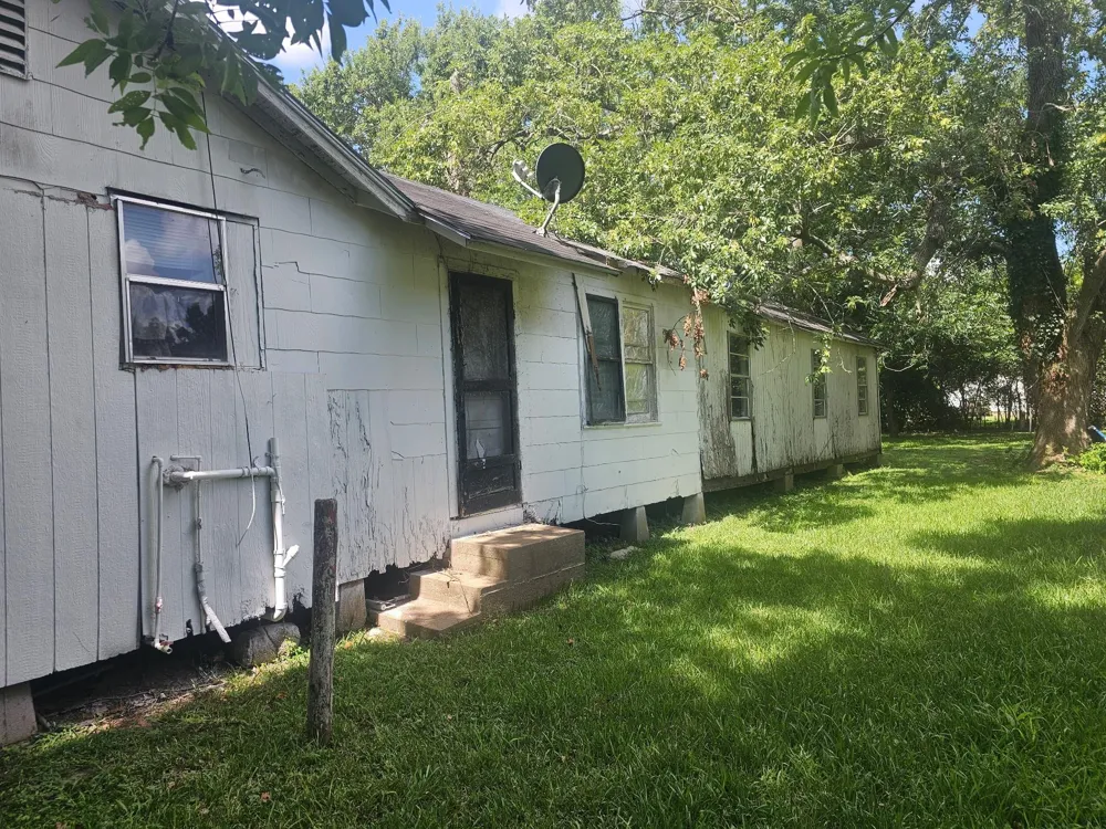 805 Texas Street Wharton, TX 77488