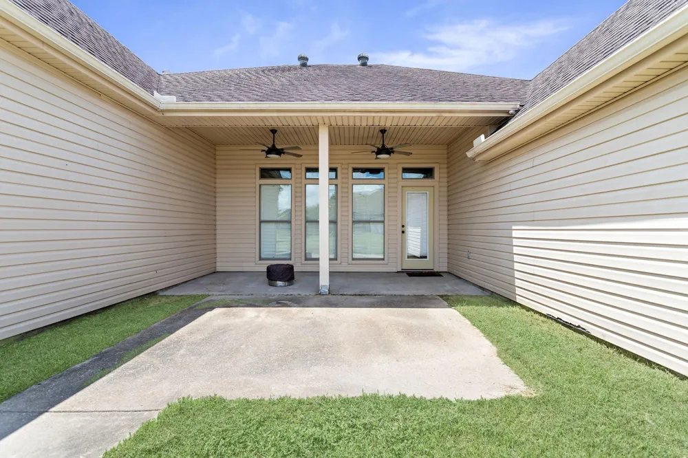 5160 Westgate Lane Lumberton, TX 77657