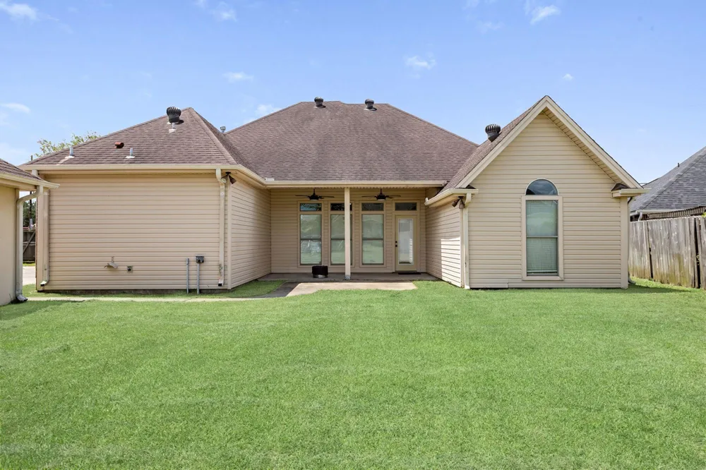 5160 Westgate Lane Lumberton, TX 77657