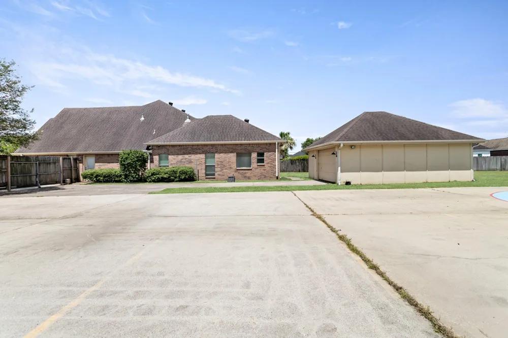 5160 Westgate Lane Lumberton, TX 77657