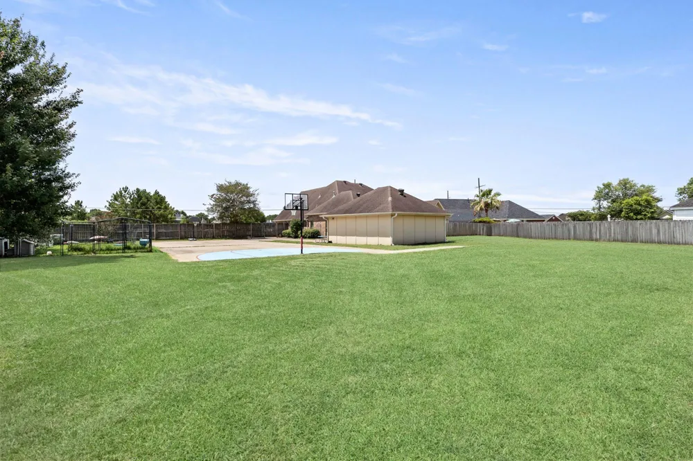 5160 Westgate Lane Lumberton, TX 77657