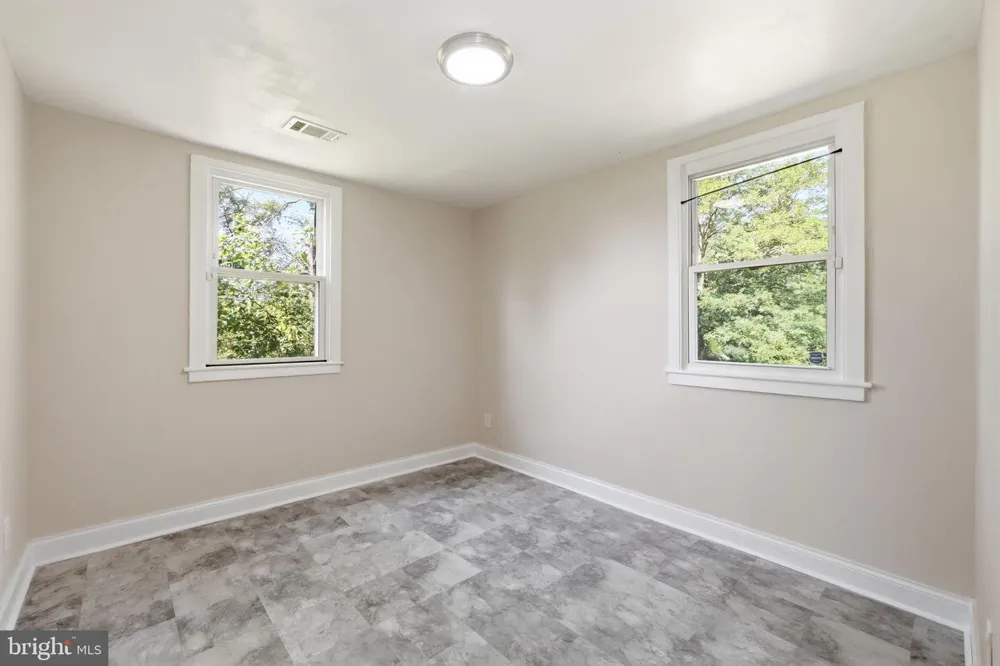 8317 SCHULTZ ROAD Clinton, MD 20735