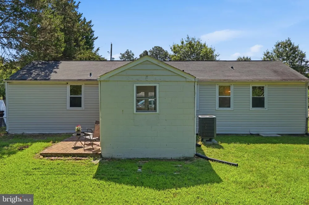 8317 SCHULTZ ROAD Clinton, MD 20735