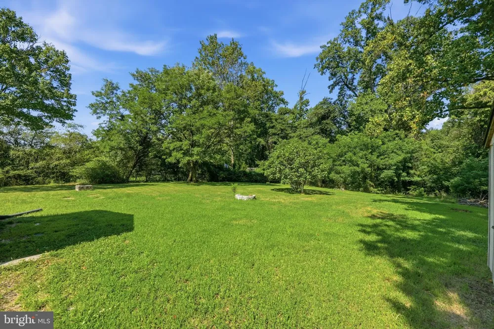 8317 SCHULTZ ROAD Clinton, MD 20735