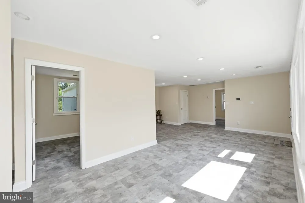 8317 SCHULTZ ROAD Clinton, MD 20735